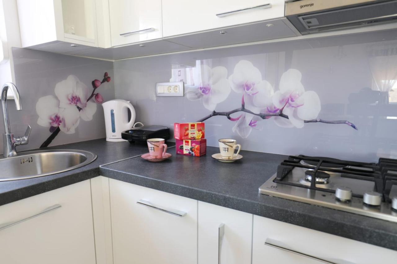 Apartman Teo &Tena Otocsán Kültér fotó