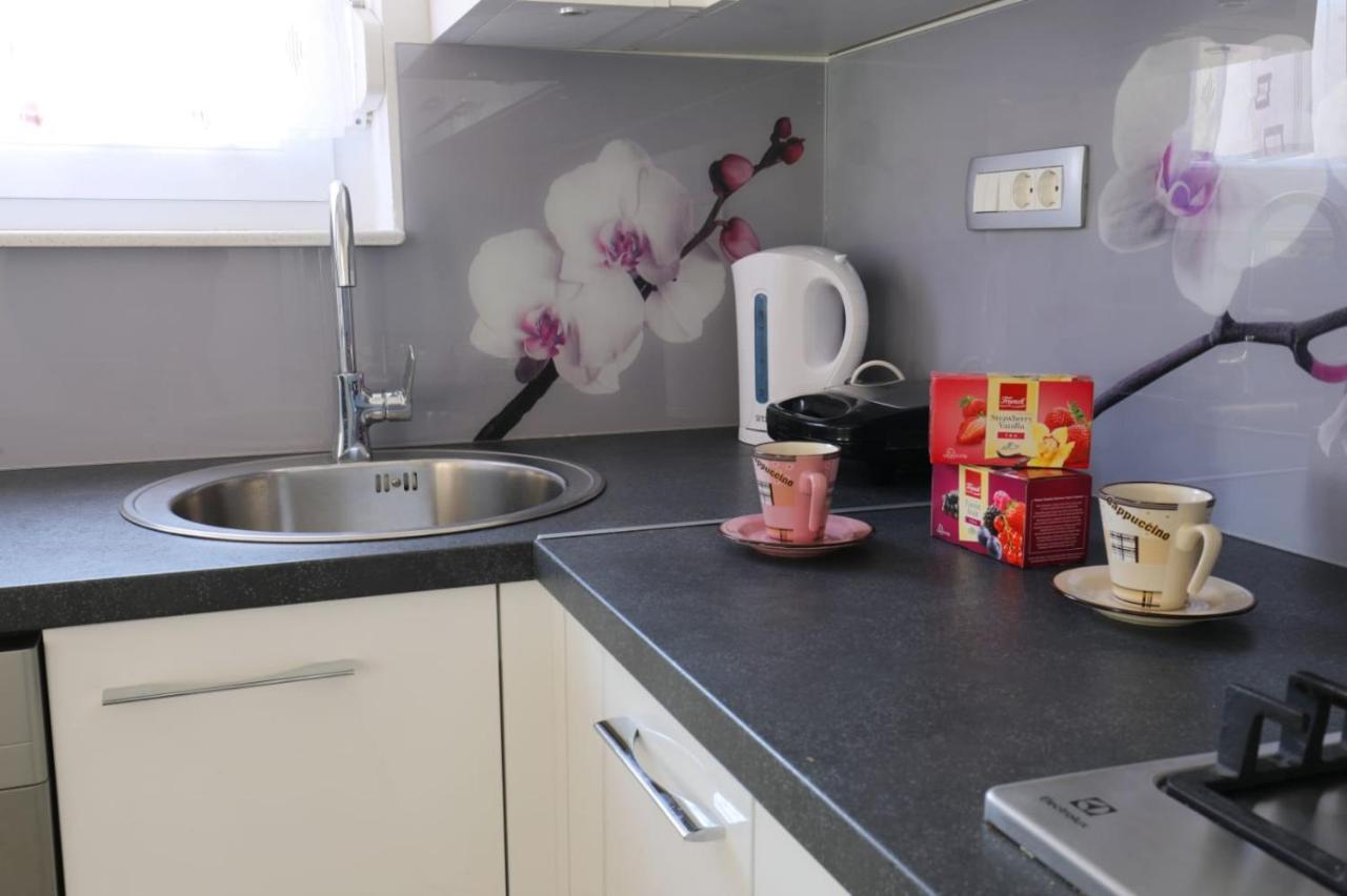Apartman Teo &Tena Otocsán Kültér fotó