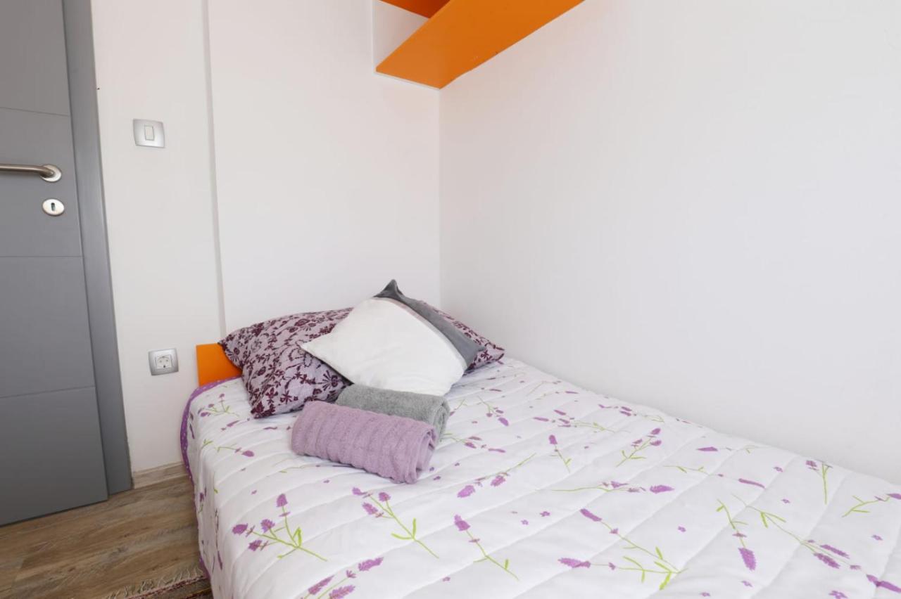Apartman Teo &Tena Otocsán Kültér fotó